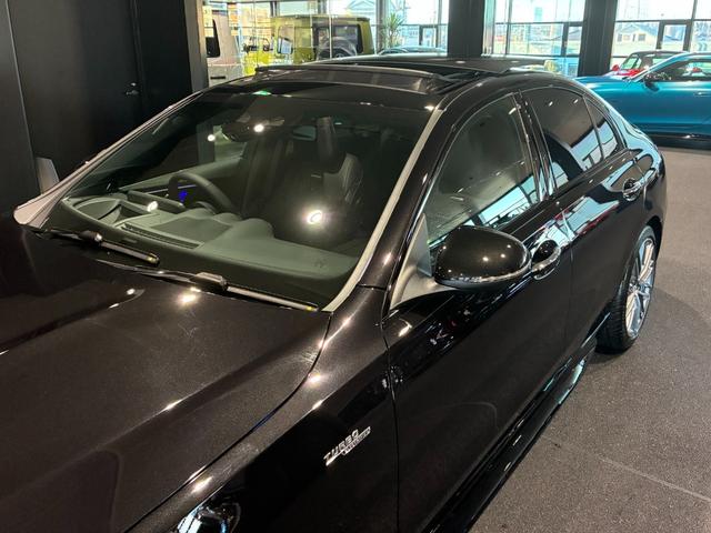 Ｃクラス Ｃ４３　４マチック　パノラミックスライディングルーフ　リアアクスルステアリング　１９インチＡＭＧアルミホイール　本革スポーツシート　ヘッドアップディスプレイ　ＭＢＵＸ　ＡＲナビ　アンビエントライトプレミアム（28枚目）