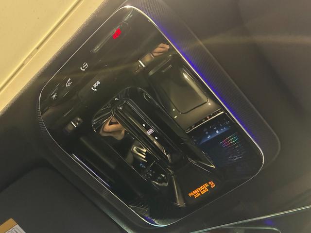 Ｃクラス Ｃ４３　４マチック　パノラミックスライディングルーフ　リアアクスルステアリング　１９インチＡＭＧアルミホイール　本革スポーツシート　ヘッドアップディスプレイ　ＭＢＵＸ　ＡＲナビ　アンビエントライトプレミアム（43枚目）