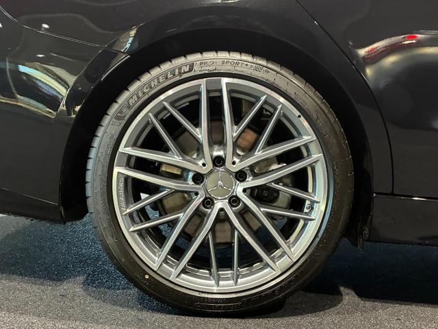 Ｃクラス Ｃ４３　４マチック　パノラミックスライディングルーフ　リアアクスルステアリング　１９インチＡＭＧアルミホイール　本革スポーツシート　ヘッドアップディスプレイ　ＭＢＵＸ　ＡＲナビ　アンビエントライトプレミアム（53枚目）