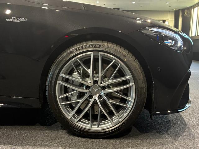 Ｃクラス Ｃ４３　４マチック　パノラミックスライディングルーフ　リアアクスルステアリング　１９インチＡＭＧアルミホイール　本革スポーツシート　ヘッドアップディスプレイ　ＭＢＵＸ　ＡＲナビ　アンビエントライトプレミアム（55枚目）