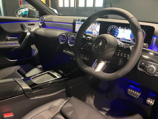 Aクラス A200d アーバンスターズ AMGライン 19インチアルミホイール マルチビームLEDヘッドライト MBUX ARナビ スポーティエンジンサウンド アドバンスドサウンド デジタルコックピットディスプレイ(13枚目)