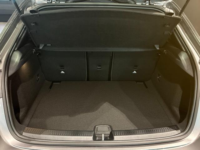 Aクラス A200d アーバンスターズ AMGライン 19インチアルミホイール マルチビームLEDヘッドライト MBUX ARナビ スポーティエンジンサウンド アドバンスドサウンド デジタルコックピットディスプレイ(43枚目)