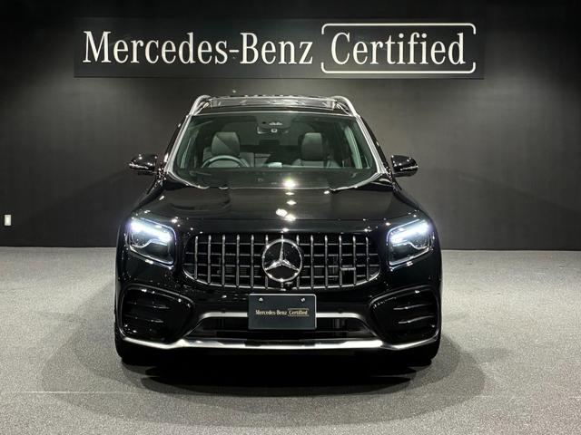 GLB GLB35 4マチック アドバンスドパッケージ 本革シート ヘッドアップディスプレイ パノラミックスライディングルーフ ブランドロゴプロジェクターライト Burmesterサラウンドサウンドシステム AMG20インチアルミ(3枚目)