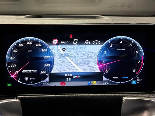 GLB GLB35 4マチック アドバンスドパッケージ 本革シート ヘッドアップディスプレイ パノラミックスライディングルーフ ブランドロゴプロジェクターライト Burmesterサラウンドサウンドシステム AMG20インチアルミ(33枚目)