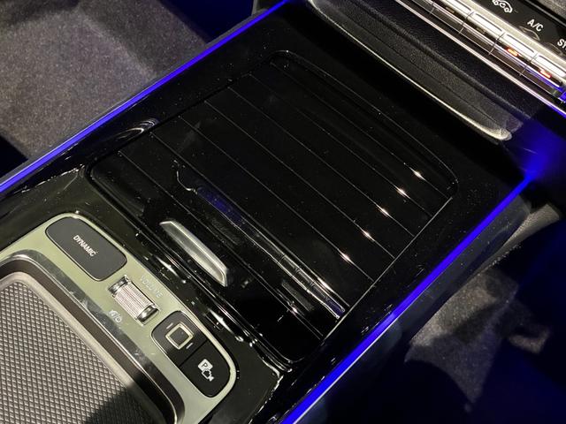 GLB GLB35 4マチック アドバンスドパッケージ 本革シート ヘッドアップディスプレイ パノラミックスライディングルーフ ブランドロゴプロジェクターライト Burmesterサラウンドサウンドシステム AMG20インチアルミ(44枚目)