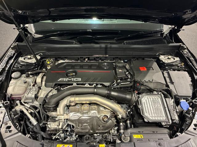 GLB GLB35 4マチック アドバンスドパッケージ 本革シート ヘッドアップディスプレイ パノラミックスライディングルーフ ブランドロゴプロジェクターライト Burmesterサラウンドサウンドシステム AMG20インチアルミ(58枚目)