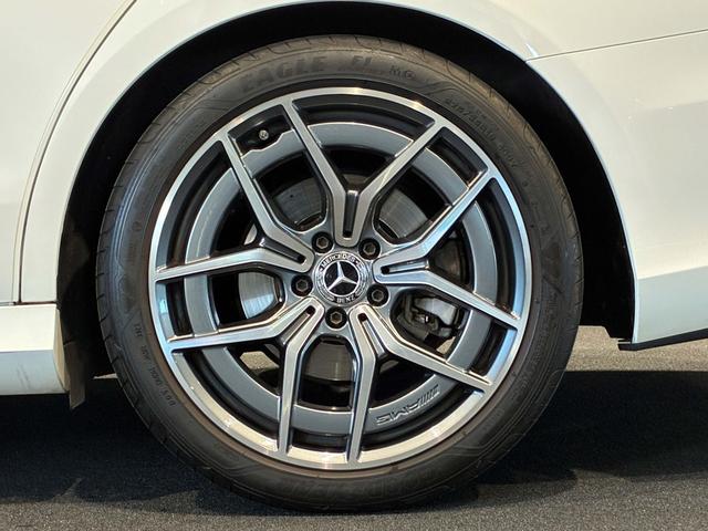 Eクラスステーションワゴン E220d ステーションワゴン スポーツ エクスクルーシブパッケージ パノラミックスライディングルーフ AMGラインインテリアパッケージ(53枚目)