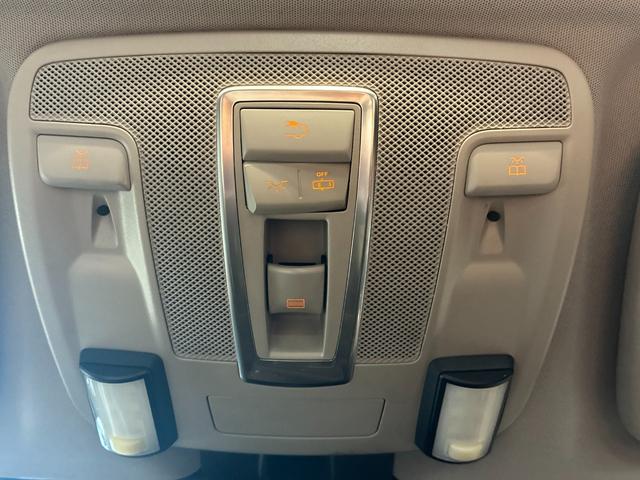 Gクラス G350d ラグジュアリーパッケージ スライディングルーフ 本革シート 前席・後席シートヒーター レーダーセーフティパッケージ(41枚目)