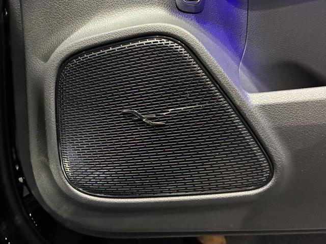 Bクラス B200d AMGラインパッケージ アドバンスドパッケージ パノラミックスライディングルーフ 360°カメラ ヘッドアップディスプレイ ブランドロゴプロジェクターライト(15枚目)