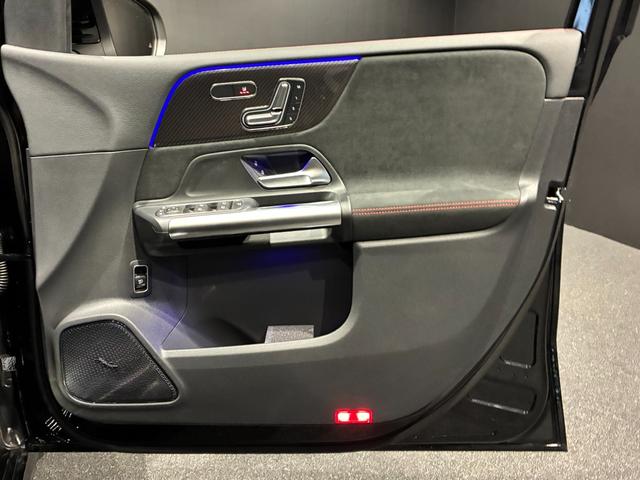 Bクラス B200d AMGラインパッケージ アドバンスドパッケージ パノラミックスライディングルーフ 360°カメラ ヘッドアップディスプレイ ブランドロゴプロジェクターライト(16枚目)