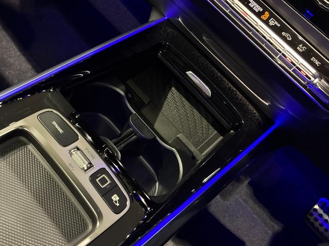 Bクラス B200d AMGラインパッケージ アドバンスドパッケージ パノラミックスライディングルーフ 360°カメラ ヘッドアップディスプレイ ブランドロゴプロジェクターライト(41枚目)