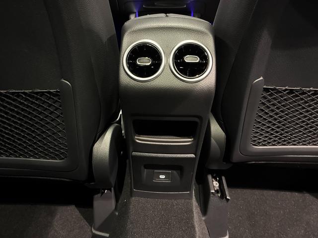 Bクラス B200d AMGラインパッケージ アドバンスドパッケージ パノラミックスライディングルーフ 360°カメラ ヘッドアップディスプレイ ブランドロゴプロジェクターライト(45枚目)