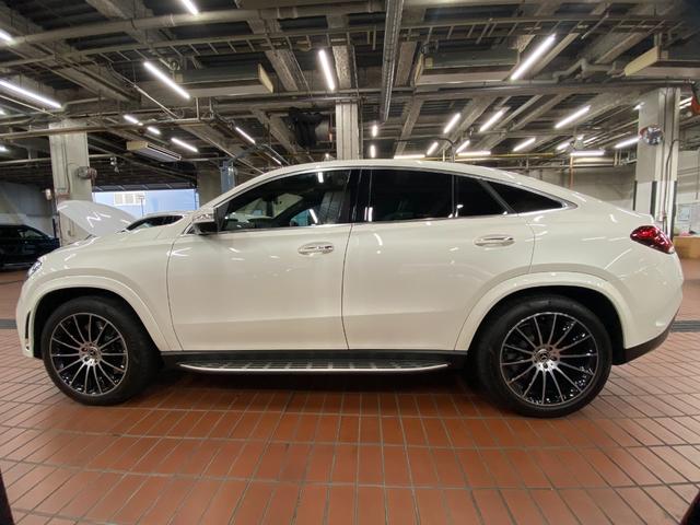 ＧＬＥ ＧＬＥ４００ｄ　４マチック　クーペスポーツ　ＧＬＥ４００ｄ４ＭＡＴＩＣ　Ｃｏｕｐｅ　Ｓｐｏｒｔｓ・ダイヤモンドホワイト・レザー：ブラック／ホワイト・パノラミックスライディングルーフ（3枚目）