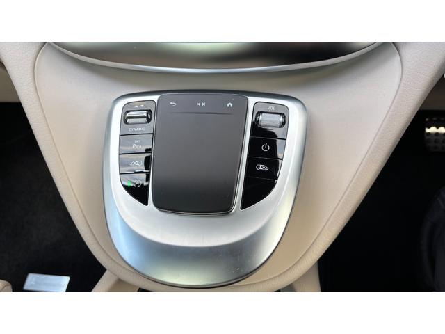 Ｖクラス Ｖ２２０ｄエクスクルーシブロングプラチナスイート（24枚目）