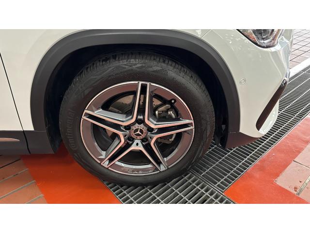 ＧＬＡクラス ＧＬＡ２００ｄ　４マチック　ＡＭＧライン　ＡＭＧライン　パノラミックスライディングルーフ　ヘッドアップディスプレイ（2枚目）