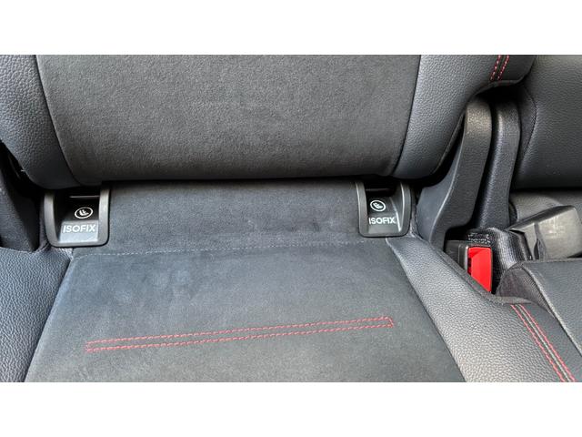 ＧＬＡクラス ＧＬＡ２００ｄ　４マチック　ＡＭＧライン　ＡＭＧライン　パノラミックスライディングルーフ　ヘッドアップディスプレイ（35枚目）
