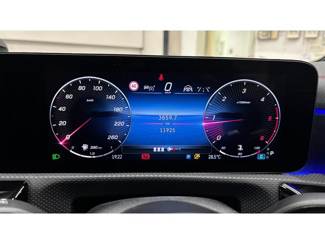 ＧＬＡクラス ＧＬＡ２００ｄ　４マチック　ＡＭＧラインパッケージ　パノラミックスライディングルーフ　ＡＭＧラインパッケージ　認定中古車２年（16枚目）