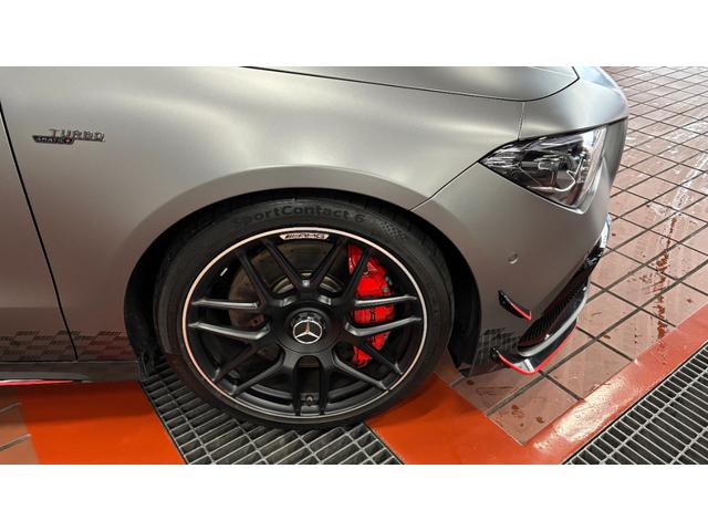 ＣＬＡクラス ＣＬＡ４５　Ｓ４マチック＋ストリートスタイルエデシン　１００台限定車　特別外装色　２年保証付　ＡＭＧエアロダイナミクスパッケージ　ＡＭＧエクステリアナイトパッケージＩＩ　リアウィング装着車（10枚目）