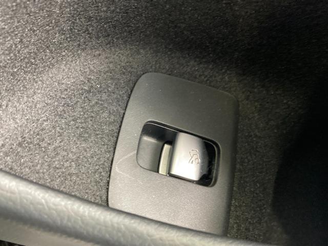 Ｅクラス Ｅ２００　アバンギャルド　ＡＭＧラインパッケージ　（ＩＳＧ搭載モデル）　ＭＰ２０２５０１　デジタルインテリアパッケージ　レザーエクスクルーシブパッケージ　アドバンストパッケージ　パノラミックスライディングルーフ（25枚目）