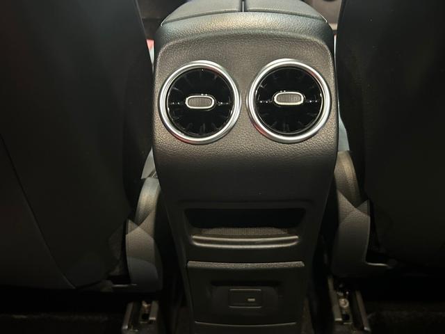 GLAクラス GLA45 S 4マチック+ 4WD MP202202 AMGパフォーマンスパッケージ パノラミックスライディングルーフ AMGアドバンストパッケージ メモリー付きパワーシート シートヒーター シートベンチレーター 360°カメラ ヘッドアップディスプレイ(24枚目)