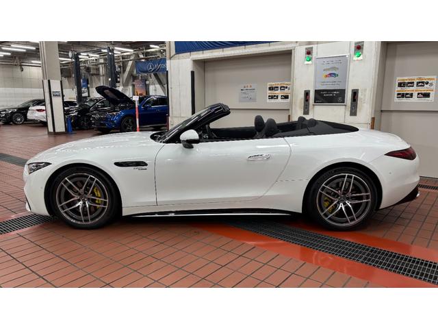 お取扱するお車は、デモカー・弊社が販売した車が中心で、全てのお車が『認定中古車保証』付のお車です。また、メルセデス・ベンツが指定した認定整備基準をクリアしたクオリティーの状態でご納車致します。