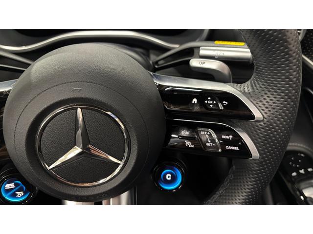 営業時間は、９：３０〜１８：００　定休日は水曜日でございます。皆様のご来場お待ちしております。