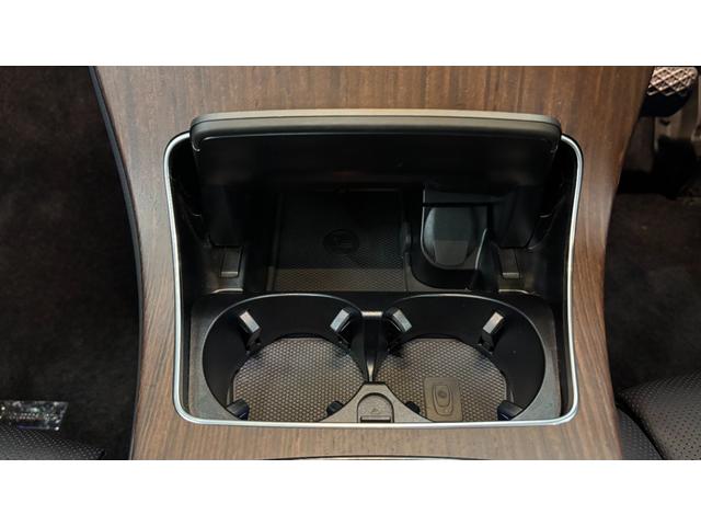 ＧＬＣ ＧＬＣ２２０ｄ　４マチック　ＧＬＣ２２０ｄ　４マチック（５名）　カバンサイトブルー　ブラックレザー　パノラミックスライディングルーフ　レザーエクスクルーシブパッケージ（32枚目）