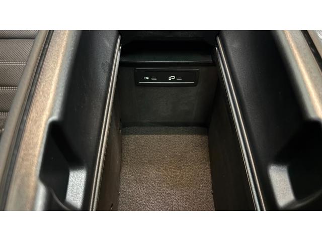 ＧＬＣ ＧＬＣ２２０ｄ　４マチック　ＧＬＣ２２０ｄ　４マチック（５名）　カバンサイトブルー　ブラックレザー　パノラミックスライディングルーフ　レザーエクスクルーシブパッケージ（41枚目）