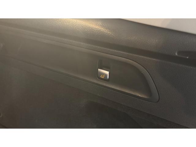 ＧＬＣ ＧＬＣ２２０ｄ　４マチック　ＧＬＣ２２０ｄ　４マチック（５名）　カバンサイトブルー　ブラックレザー　パノラミックスライディングルーフ　レザーエクスクルーシブパッケージ（44枚目）