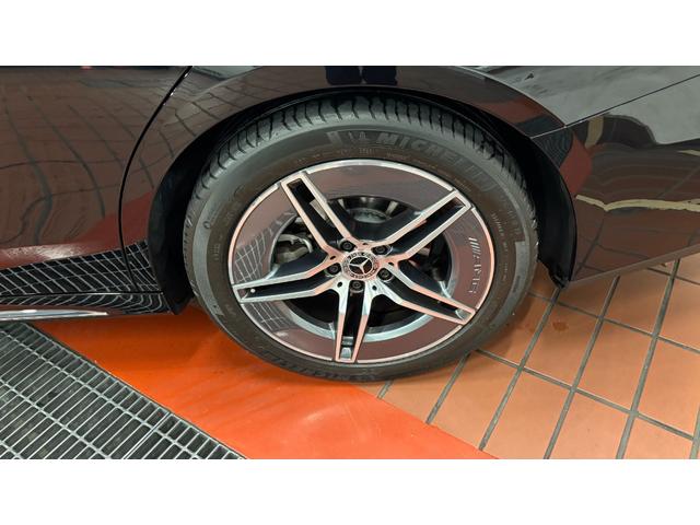 Eクラスステーションワゴン E220dステションワゴンアバギャルドAMGラインP AMGラインパッケージ パノラミックスライディングルーフ レザーエクスクルーシブパッケージ 認定中古車保証2年(5枚目)