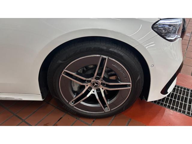 Ｅクラス Ｅ２００　アバンギャルド　ＡＭＧラインパッケージ　ＡＭＧラインパッケージ　アドバンスドパッケージ　デジタルインテリアパッケージ　レザーエクスクルーシブパッケージ　オパリスホワイト　レザートンガブラウン（9枚目）