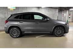 ��ͭ�������ƥ��ե����ɥ������󥿡��٤ϡ�����ӥå������Ȥ���ɽ�������졢ͭ���Ѵߥ��ꥢ��ޤ��׳����Կ��ʥ쥤��ܡ�������ˤ����ܤ�����Ĺ������˭�����ܤ�ɡ����˰��֤��Ƥ��ꡢ���̥��������������Ǥ��� 3