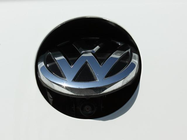 ポロ ＴＳＩコンフォートラインリミテッド　限定車　ＬＥＤヘッドライト　スマートキー　純正前後ドラレコ　純正ナビ　ＴＶ　バックカメラ　ＥＴＣ　禁煙　ワンオーナー　当社買取車（15枚目）