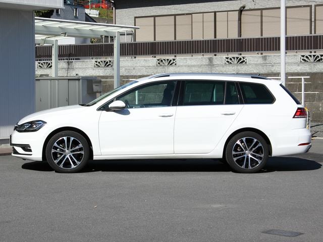 ゴルフヴァリアント ＴＳＩ　コンフォートライン　マイスター　最終型　２０２１年モデル　前後純正ドラレコ　デジタルメータークラスター　１７インチアルミ　純正ナビ　バックカメラ　ＥＴＣ　ＬＥＤヘッドライト　ブラインドスポット　禁煙車（2枚目）