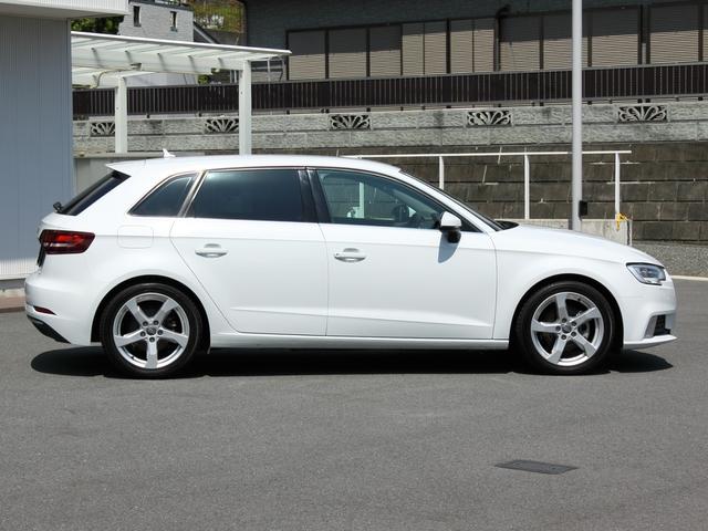 Ａ３ スポーツバック１．４ＴＦＳＩ　スポーツ　純正ナビ　バックカメラ　ＥＴＣ　パワーシート　シートヒーター　禁煙車（3枚目）