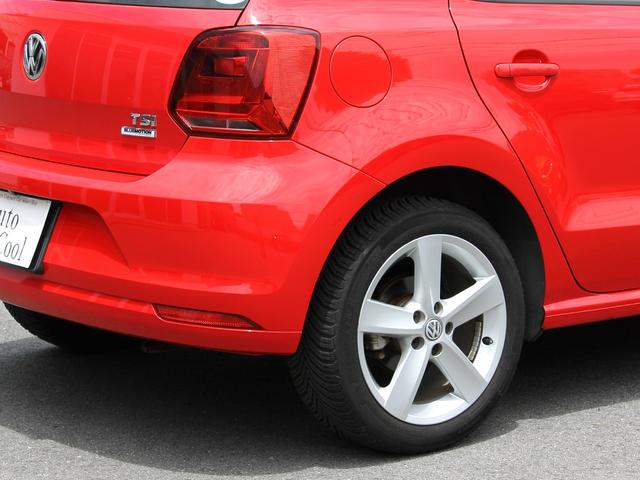 ポロ TSIハイライン LEDヘッドライト 革アルカンターラコンビシート シートヒーター 純正ナビ バックカメラ ETC 1オーナー 禁煙車(11枚目)