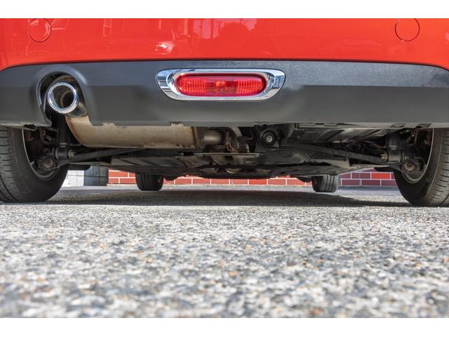 ＭＩＮＩ クーパー　６ＭＴ　２０１７年式　ＬＥＤヘッドライト　コンフォートアクセス　純正ナビ　アディショナルライト（24枚目）