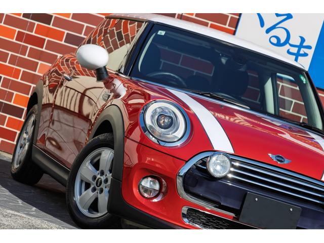 ＭＩＮＩ クーパー　６ＭＴ　２０１７年式　ＬＥＤヘッドライト　コンフォートアクセス　純正ナビ　アディショナルライト（28枚目）