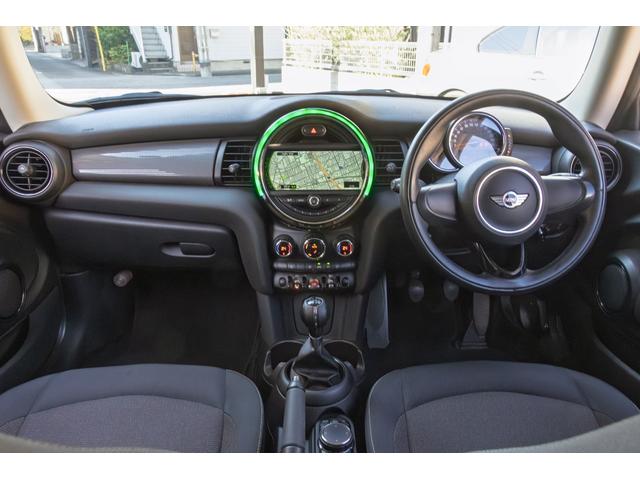 ＭＩＮＩ クーパー　６ＭＴ　２０１７年式　ＬＥＤヘッドライト　コンフォートアクセス　純正ナビ　アディショナルライト（44枚目）