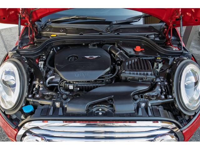 ＭＩＮＩ クーパー　６ＭＴ　２０１７年式　ＬＥＤヘッドライト　コンフォートアクセス　純正ナビ　アディショナルライト（60枚目）