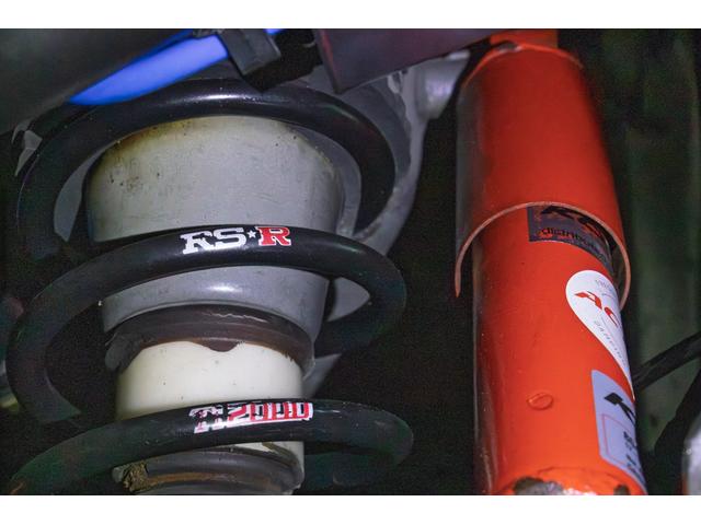 ５００Ｓ ベースグレード　５ＭＴ　ツインエア　ＫＯＮＩアクティブショック　ＲＳＲダウンサス　ＯＺ１７インチ　ＨＩＤ　社外シフトノブ　Ｂｌｕｅｔｏｏｔｈオーディオ　スロコン　ＥＴＣ（34枚目）