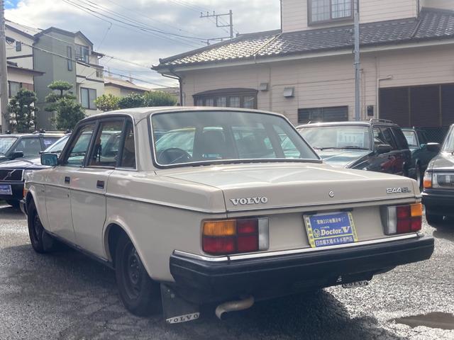 ボルボ ２４０