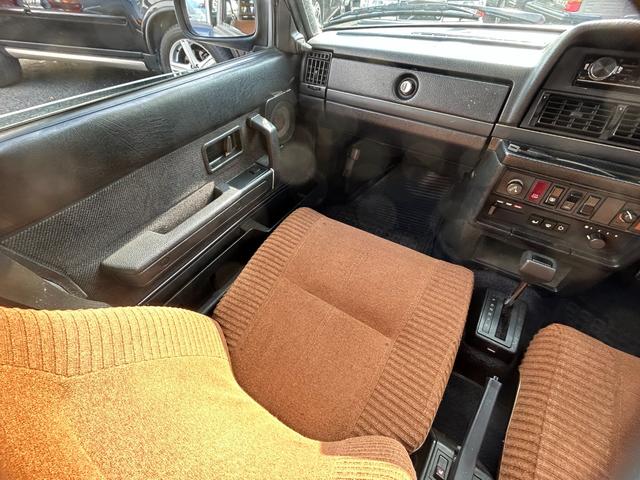 ２４０ワゴン ２４０ＧＬワゴン　当店買取　メッキモール　社外ＣＤデッキ　パワステ　パワーウィンドウ　シートヒーター　コロナホイール　保証付（23枚目）