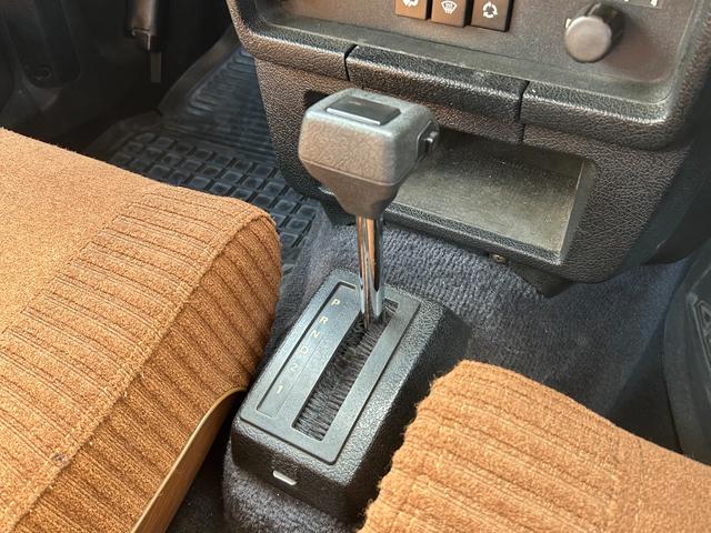 ２４０ワゴン ２４０ＧＬワゴン　当店買取　メッキモール　社外ＣＤデッキ　パワステ　パワーウィンドウ　シートヒーター　コロナホイール　保証付（34枚目）