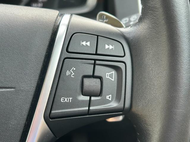 ＸＣ６０ Ｄ４　クラシック　パノラマサンルーフ　アイボリーレザーシート　フルセグＴＶ　ナビ　キセノンヘッドライト　ＡＣＣ　ブルートゥース対応　バックカメラ　パワーリアゲート　コーナーセンサー　シートヒーター　保証付（33枚目）