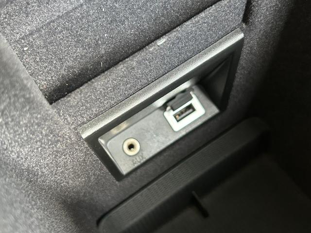 ＸＣ６０ Ｄ４　クラシック　パノラマサンルーフ　アイボリーレザーシート　フルセグＴＶ　ナビ　キセノンヘッドライト　ＡＣＣ　ブルートゥース対応　バックカメラ　パワーリアゲート　コーナーセンサー　シートヒーター　保証付（37枚目）