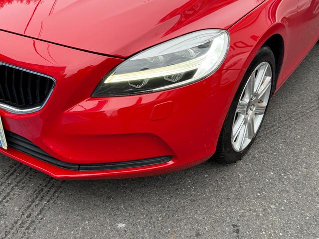 Ｖ４０ Ｄ４　ダイナミックエディション　当店買取　ＬＥＤヘッドライト　ＡＣＣ　ナビ　バックカメラ　ブルートゥース対応　ドラレコ　シートヒーター　パワーシート　保証付（17枚目）