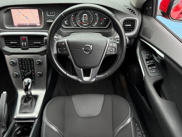Ｖ４０ Ｄ４　ダイナミックエディション　当店買取　ＬＥＤヘッドライト　ＡＣＣ　ナビ　バックカメラ　ブルートゥース対応　ドラレコ　シートヒーター　パワーシート　保証付（20枚目）