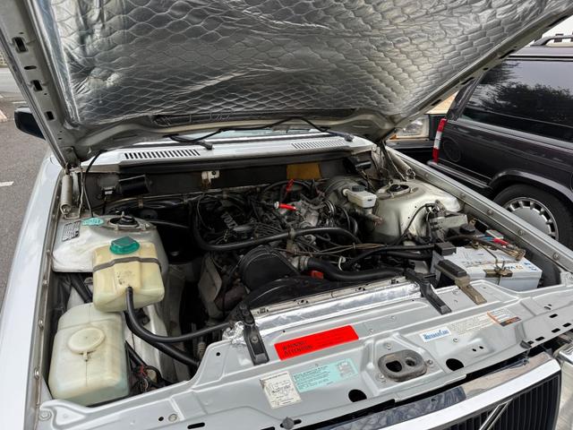 240ワゴン  DL 当店買取 左ハンドル 黒革 社外CDデッキ ETC ルーフラック ウッドパネル ホワイトリボンタイヤ シートヒーター ETC キーレス 保証付(44枚目)