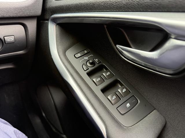 V40 D4 モメンタム TV Bカメラ ACC ナビ ブルートゥース対応 保証付(28枚目)